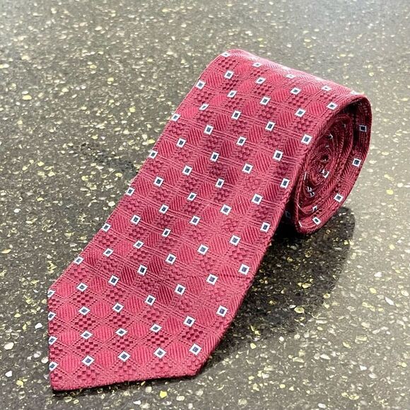 Canali Burgundy Silk Tie. - Picture 4 of 9